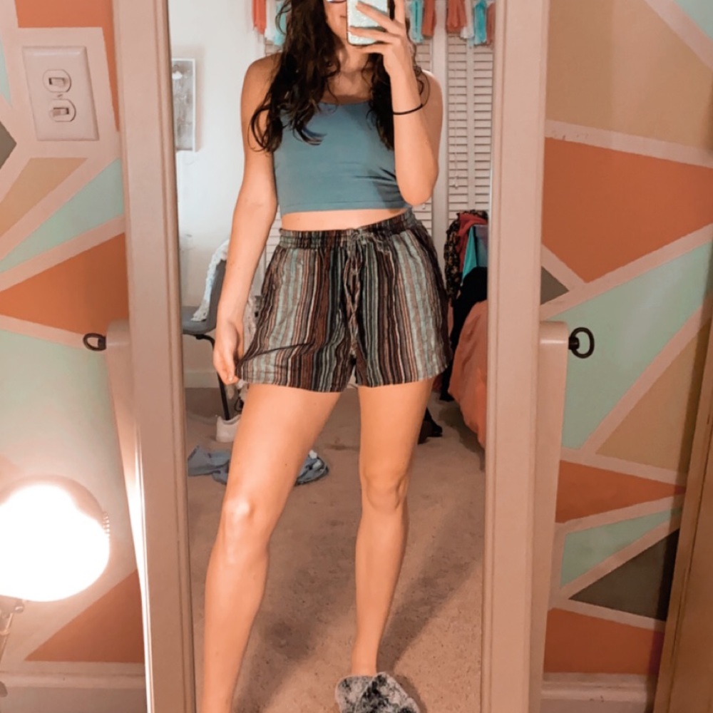 ❤️4/$20 striped shorts❤️